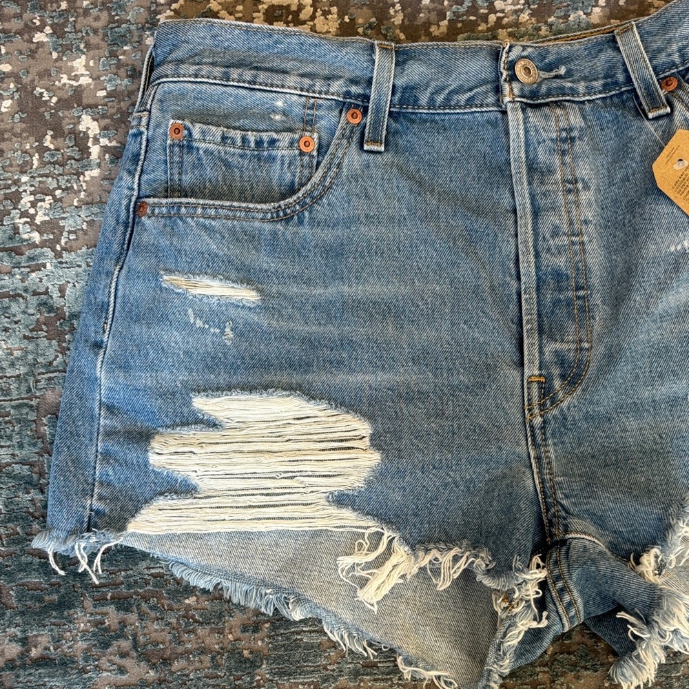 Levi’s 501 Original Distressed Cutoff Denim Shorts Size 34 High Waist NWT - Picture 7 of 11
